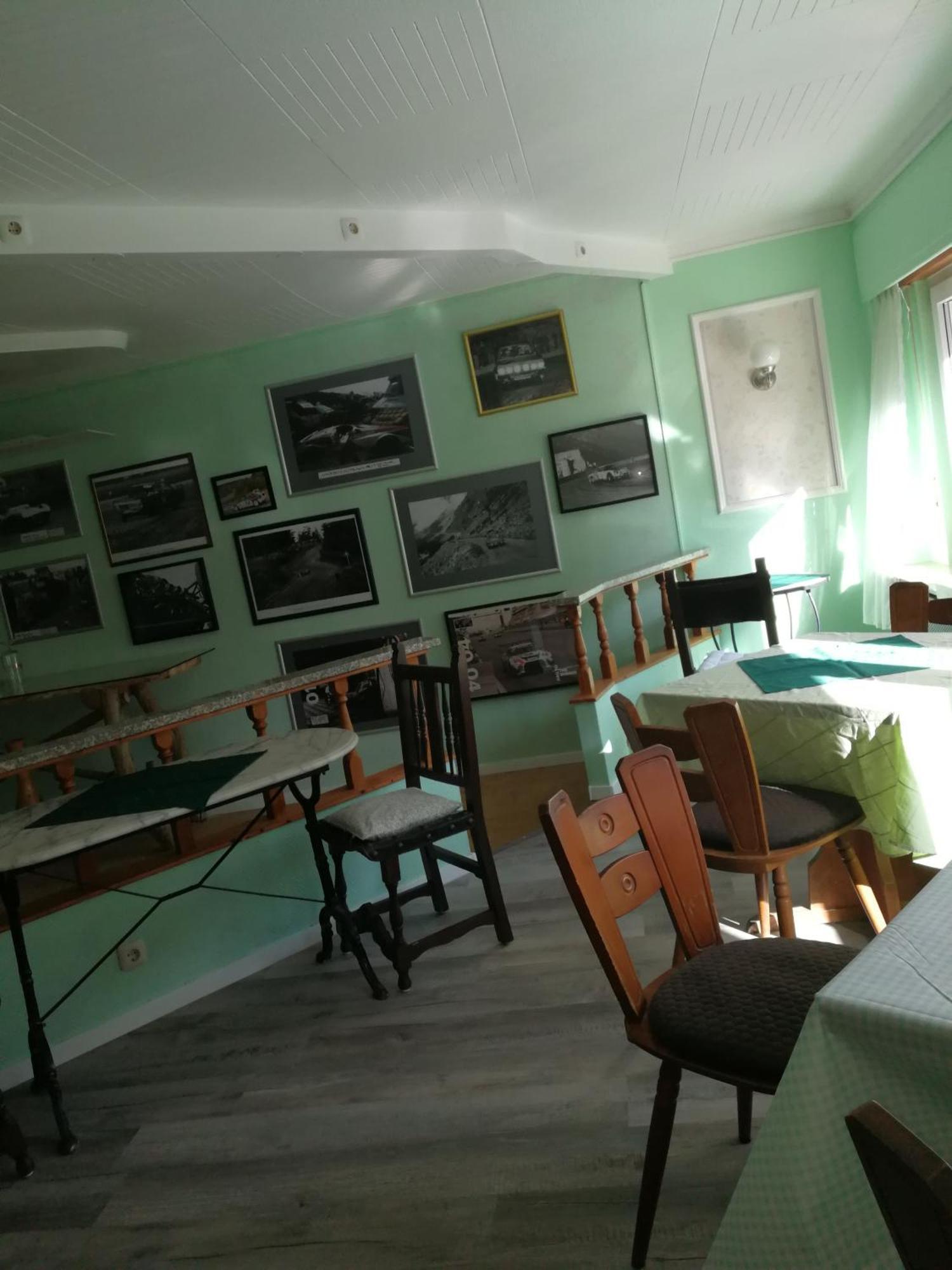 Gaestehaus Fuchsroehre Welcherath Bagian luar foto